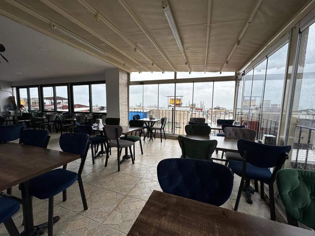 Derya Hotel - Istanbul — Photos 1